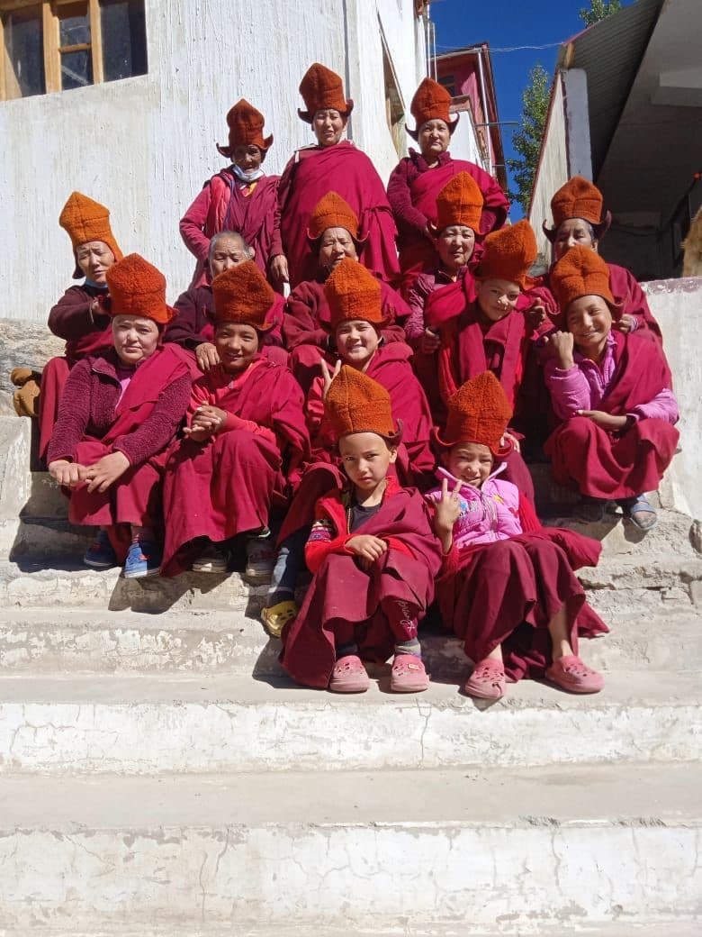 Gruppenfoto Chuchik Jall Khachod Dublink Karsha Nunnery, Padum, Zanskar